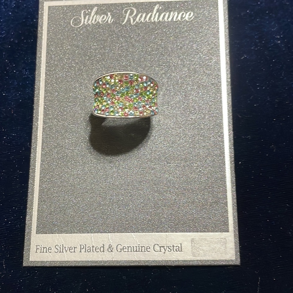Genuine Crystal Ring size 8 by Silver Radiance Genuine Crystal Ring 🆕RARE Ring - Picture 3 of 8